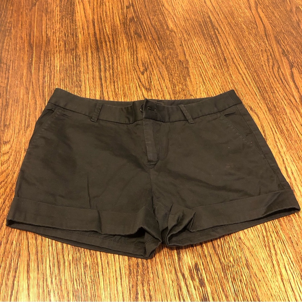 Aritzia size 8 Talula black shorts